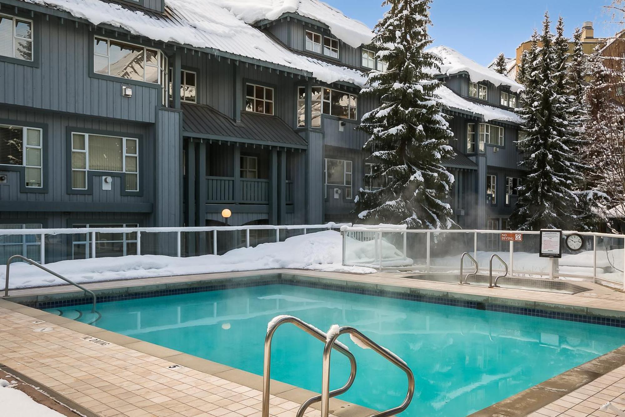 Glacier Lodge * Whistler