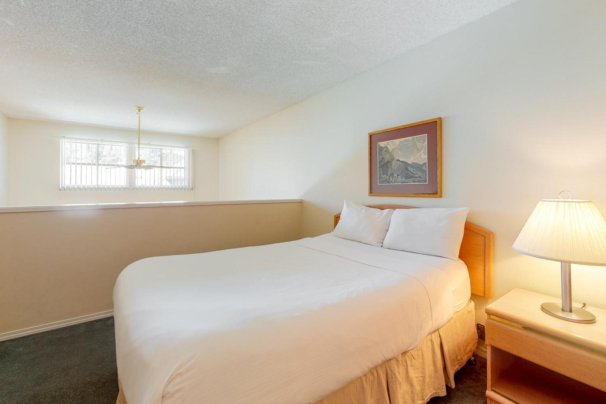 Glacier Lodge Apartment Whistler